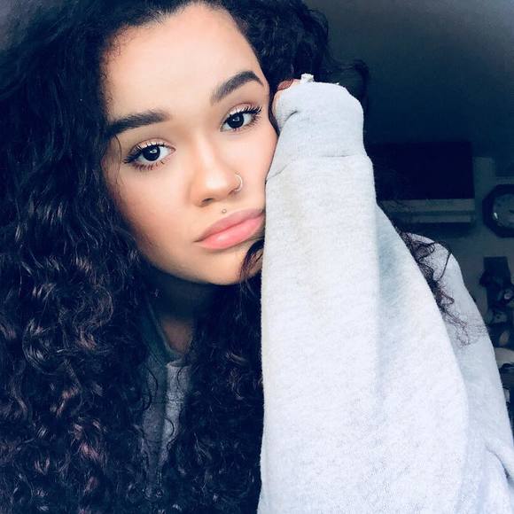 Meet your Posher, Jordyn - Picture 1 of 1